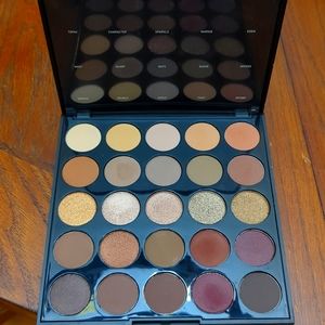 Morphe 25 B Bronzed Mocha palette